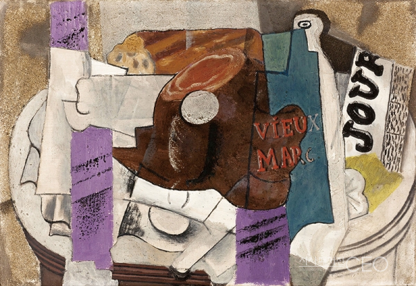 파블로 피카소르 비유 마르크 술병, 1914년 경, 38.5x55.5cm, 왁스 칠 한 캔버스에 모래와 유화 Pablo Picasso, Le Vieux Marc arc, c. 1914 © 2018 Succession Pablo Picasso – SACK (Korea)