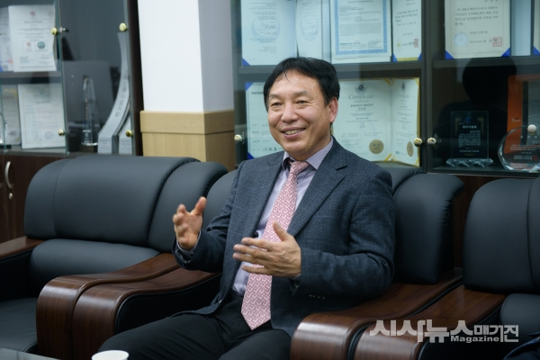 “김의 스낵화를 통해 전 세계인들에게 우리 김의 맛을 알립니다”
