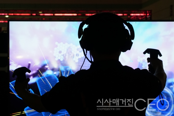 [IT] VR·AR 시장 급속도로 성장 예상...