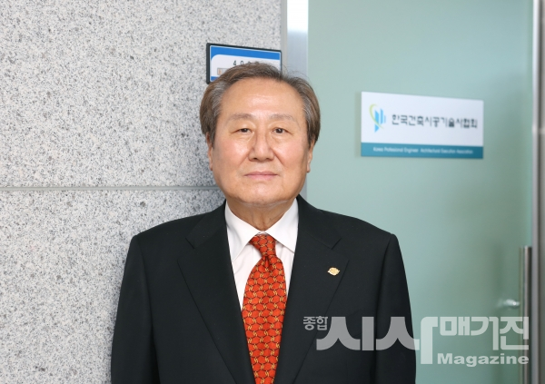 "교육기관을 통한 후진양성과 스마트 건설로 대한민국 건설기술 역량을 한 단계 더 높이겠습니다"