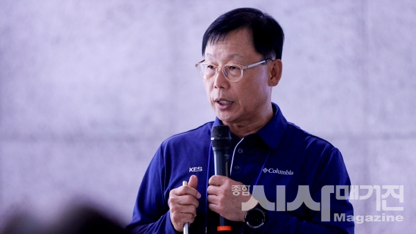 “대한민국의 기술 표준을 이끌어온 역사로 더 힘차게 도약하겠습니다” 케이이에스(KES) 김영래 대표