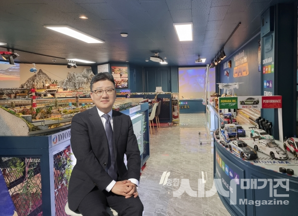 “디오라마산업을 세계적 수준으로 올려놓고 싶습니다.” 디오라마주식회사 윤철원 대표