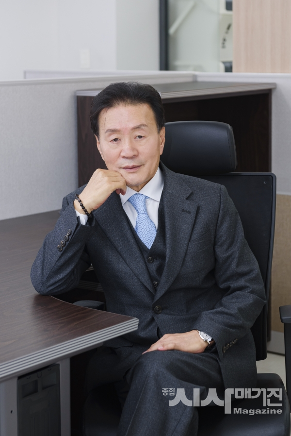 ㈜제이원 누리와 ㈜제이원 D&C 김흥영 회장