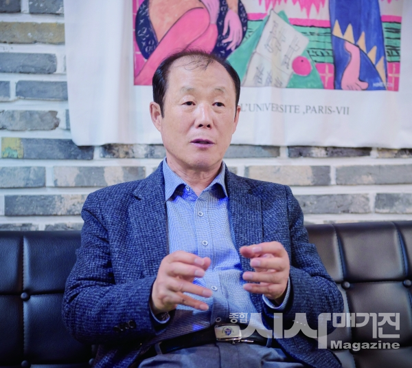 “고대 일본 아스카 문화를 꽃피운 왕인 박사처럼, 지난 세기 왕인의 학문정신 꽃피운 교육계의 주역”