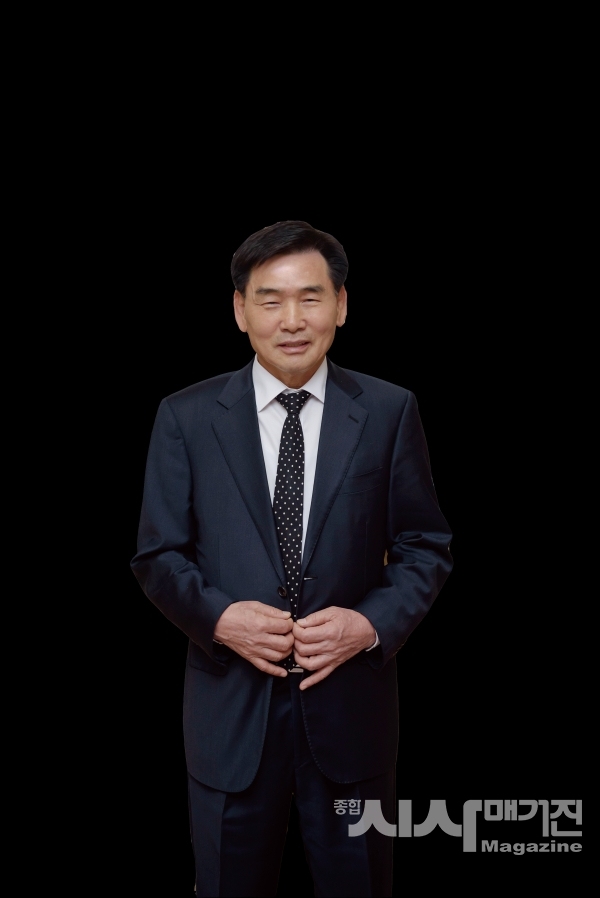 “국내를 넘어 세계 최고의 지반조사 회사로 거듭나, 대한민국을 대표하는 건설 기술인이 되도록 노력하겠습니다”