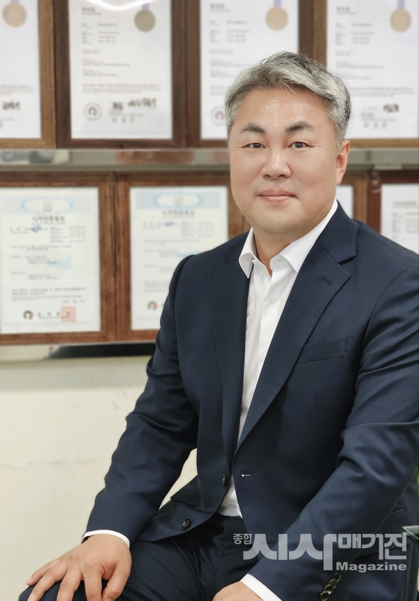 “반복되는 도심 홍수, 대한민국 No.1의 기술력으로   소중한 인명과 재산을 보호하고 있습니다. ”