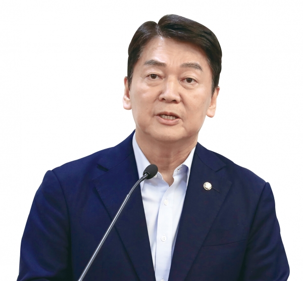 안철수 공천 두고 ‘신경전’ 시작 …  그 결과는?