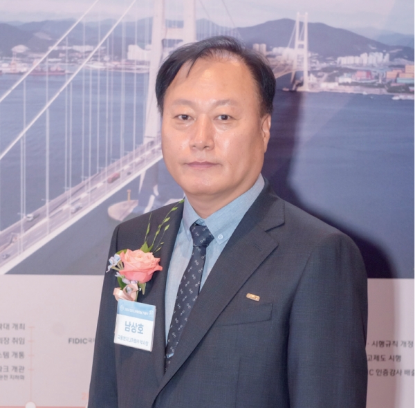토목 기술자로서의 소명, 앞으로도 이를 위해 혼신의 노력을 하겠습니다