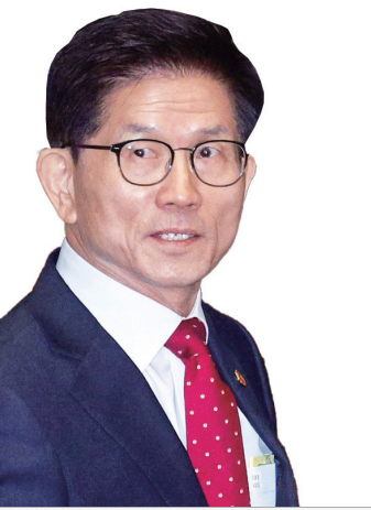 Polics   조기 대선 국면에서 뜨는 김문수