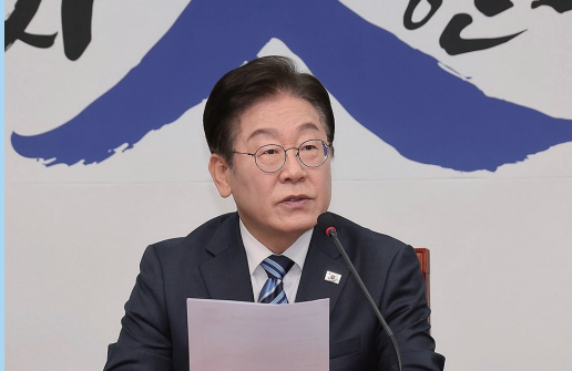 민주당의 ‘중도 보수화’는 왜 성공하고 있는 것일까?
