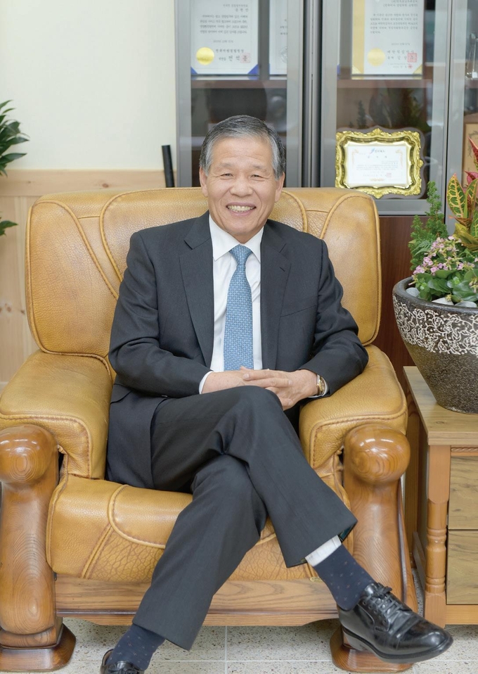 건강한 기업 운영, 애국심으로 국가에 헌신