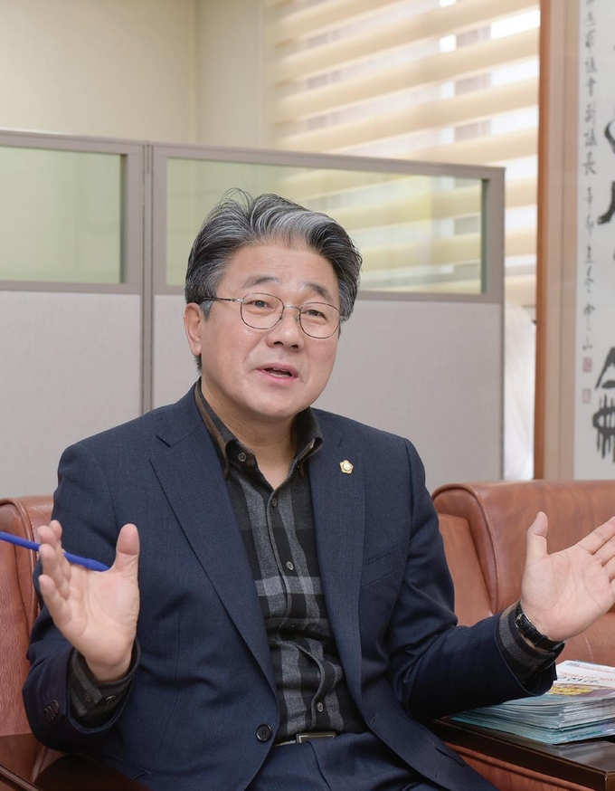 “명확한 전략적 로드맵 필요, 문화·교육·농업이 정읍 살린다.” 지역 맞춤형 발전으로 균형 발전 시도 할 것